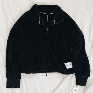 *CALVIN KLEIN* NEW fleece sweater ❤️